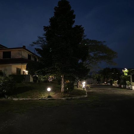 Al Rifugio Lejlighed Montecorvino Pugliano Eksteriør billede